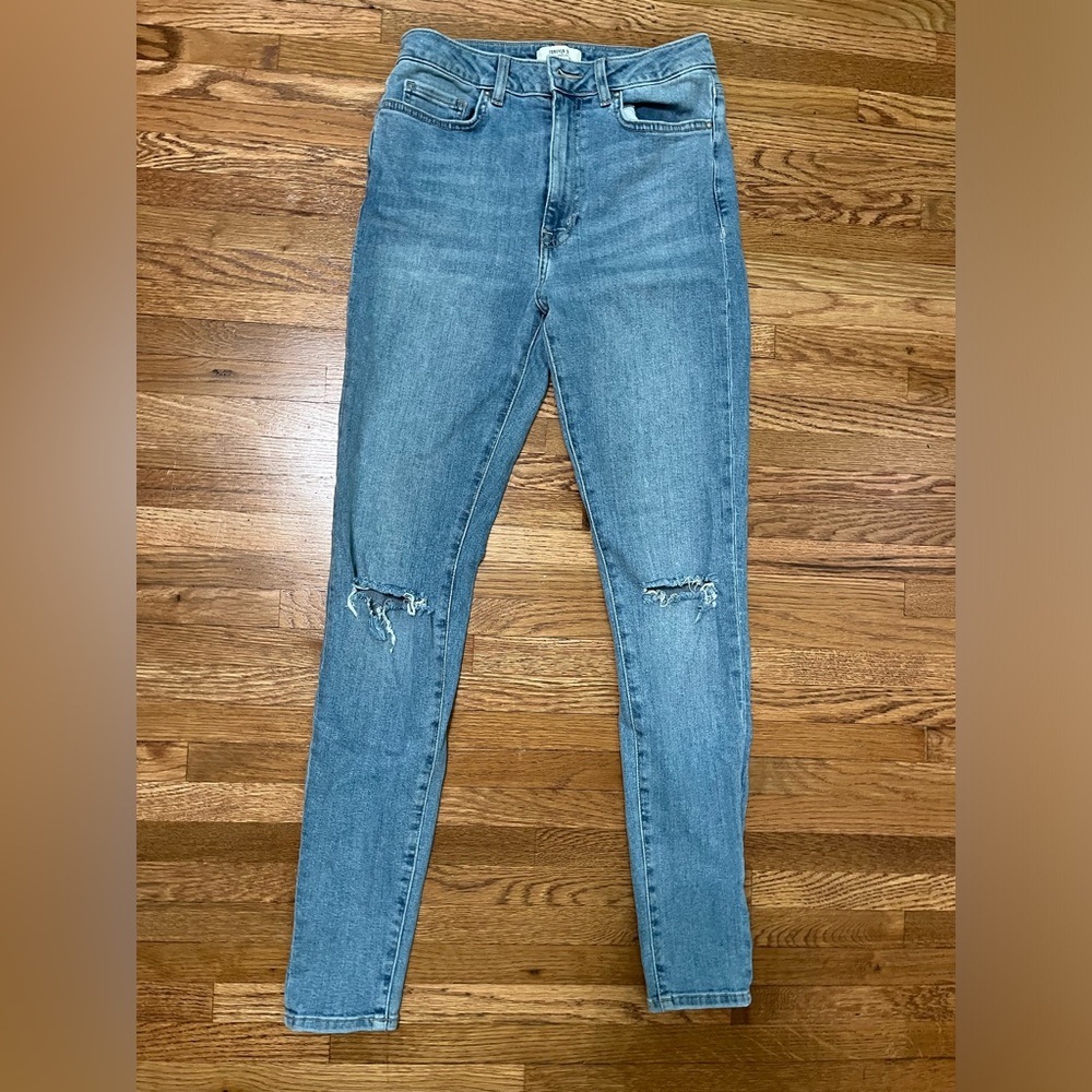 Ripped Skinny Jeans